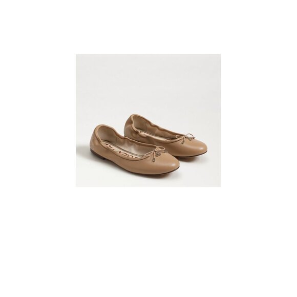 Felicia Classic Ballet Flat - Picture 1 of 8